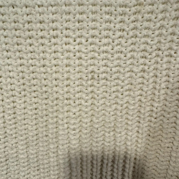 Cream express knit sweater - Picture 2 of 4